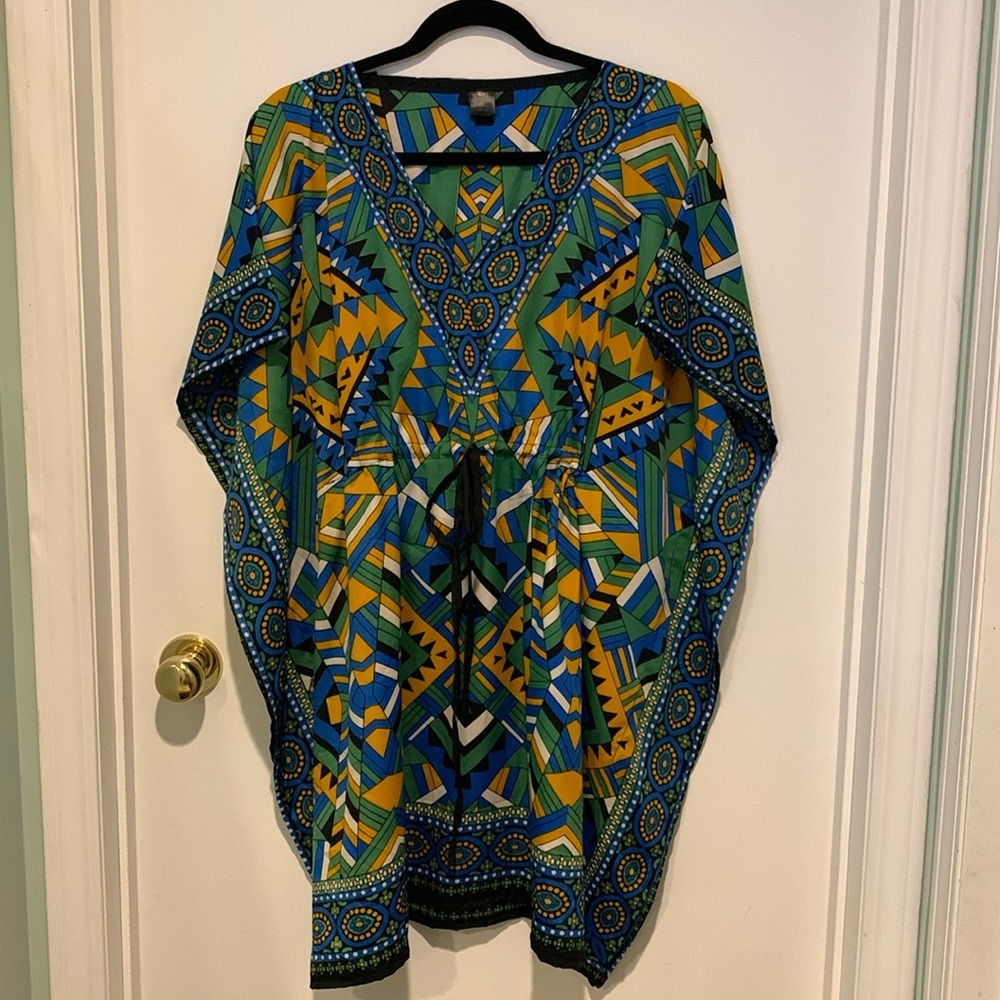 Lovely 100% silk Raj beach cover up in jewel colors. O/S. GUC.